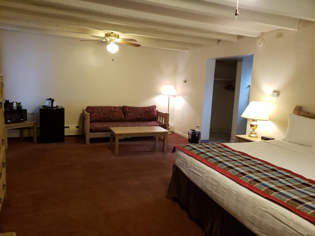 Kachina Lodge Resort And Meeting Center タオス エクステリア 写真