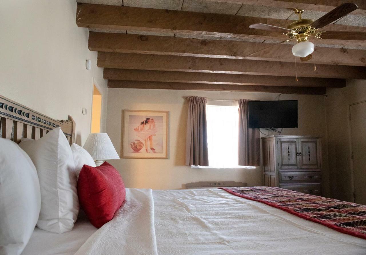 Kachina Lodge Resort And Meeting Center タオス エクステリア 写真